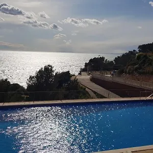 https://apartamento-con-vistas-al-mar-salou.catalonia-hotels.com