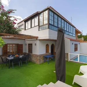 https://great-house-with-swimming-pool-close-to-the-beach.in-canary-islands.com
