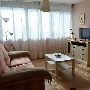 https://apartamento-plaza-castanuelas.es-andalucia.com